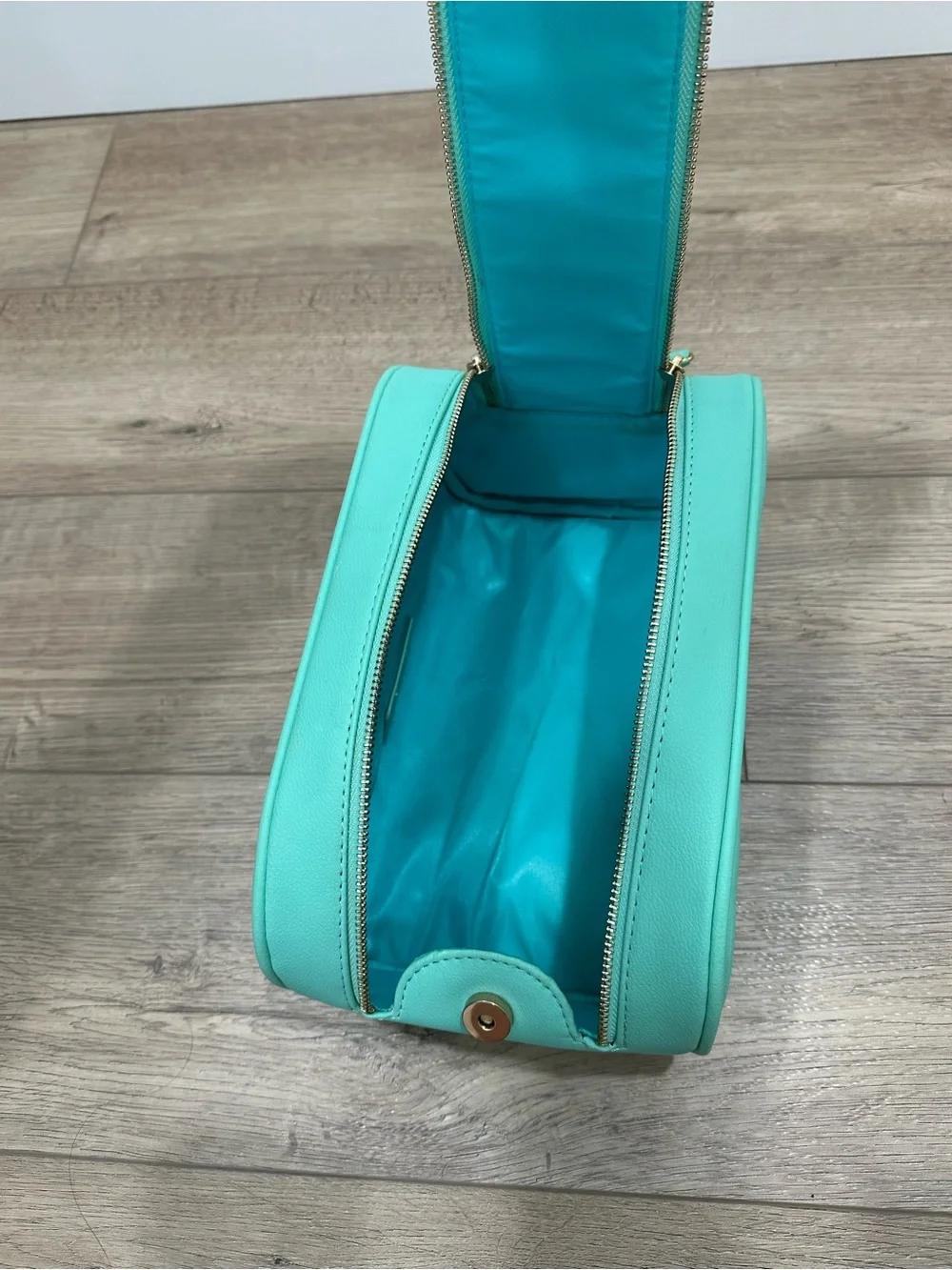 TRULY Signature vanity case mint Seafoam Double-Zip Cosmetic Case magnetic large